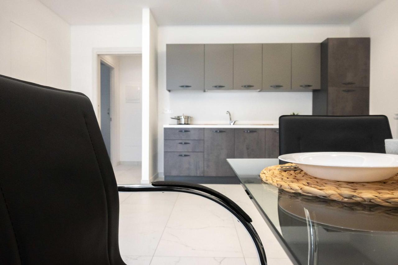 Ansiro Rooms Home Business Scisciano Bagian luar foto